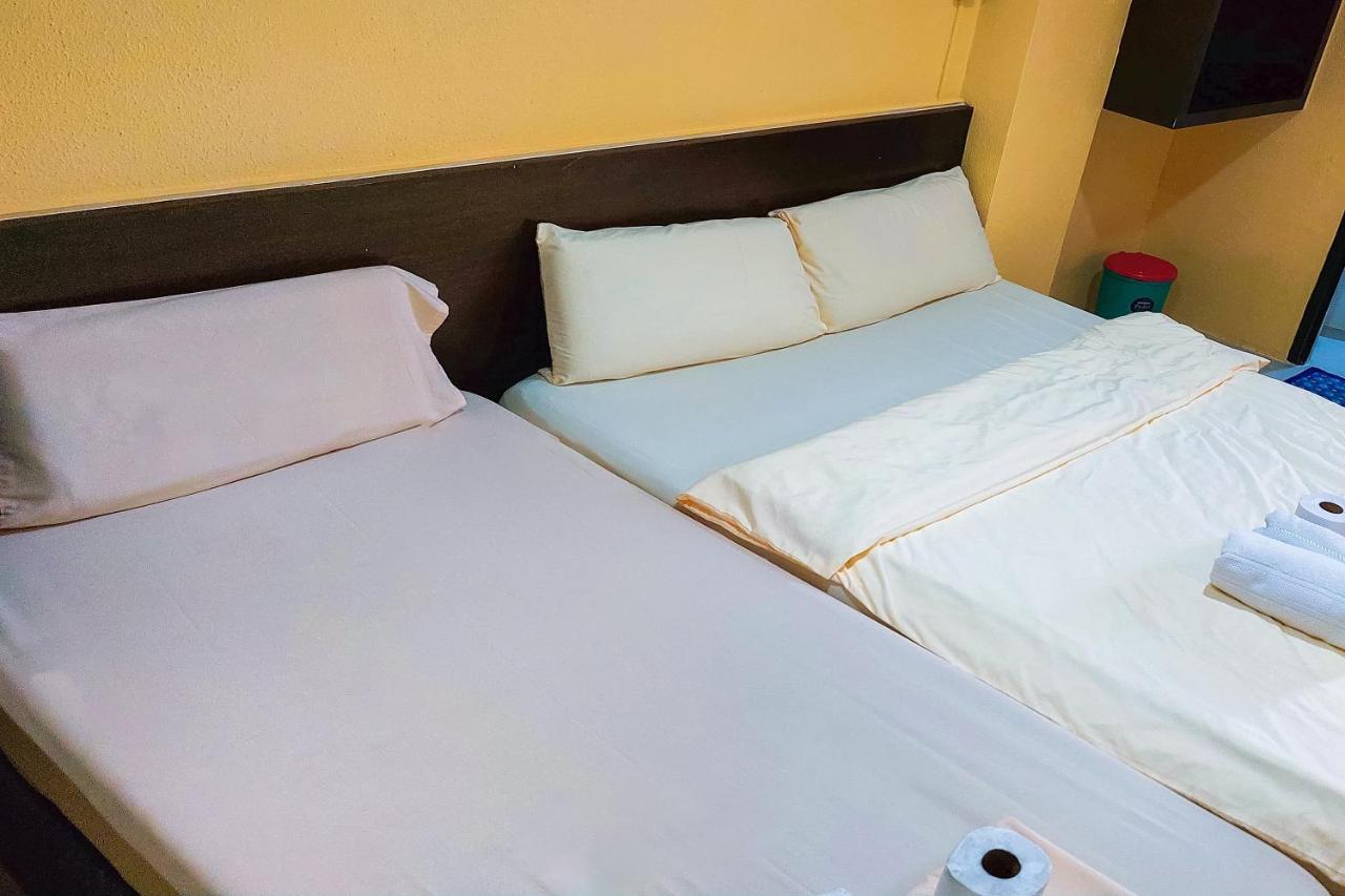 מנילה Hotel Juliano מראה חיצוני תמונה