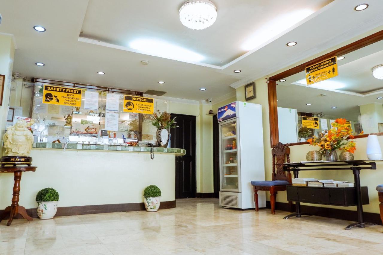 מנילה Hotel Juliano מראה חיצוני תמונה