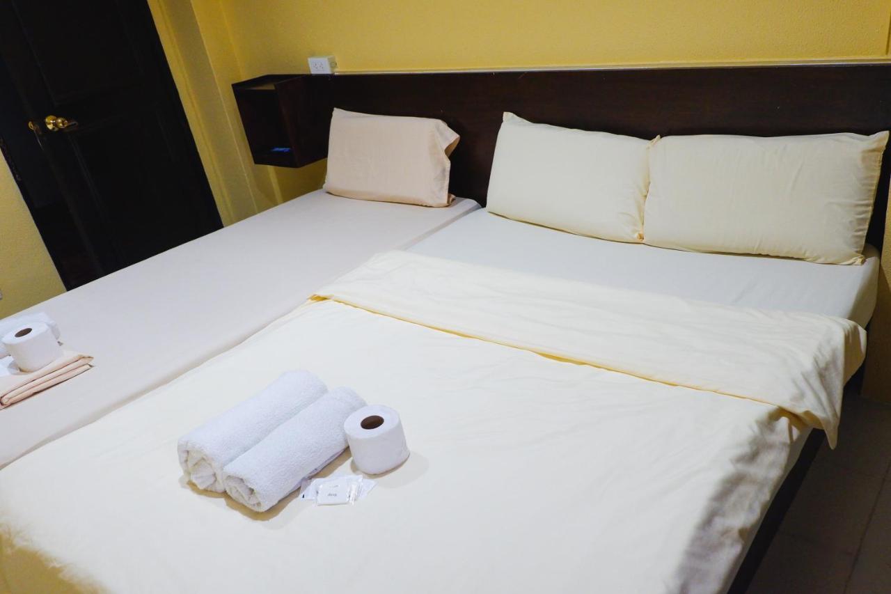 מנילה Hotel Juliano מראה חיצוני תמונה
