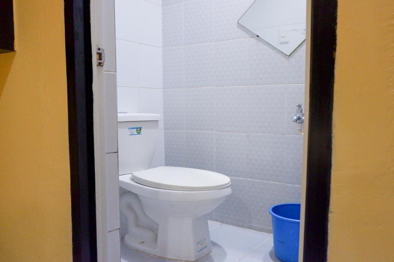 מנילה Hotel Juliano מראה חיצוני תמונה