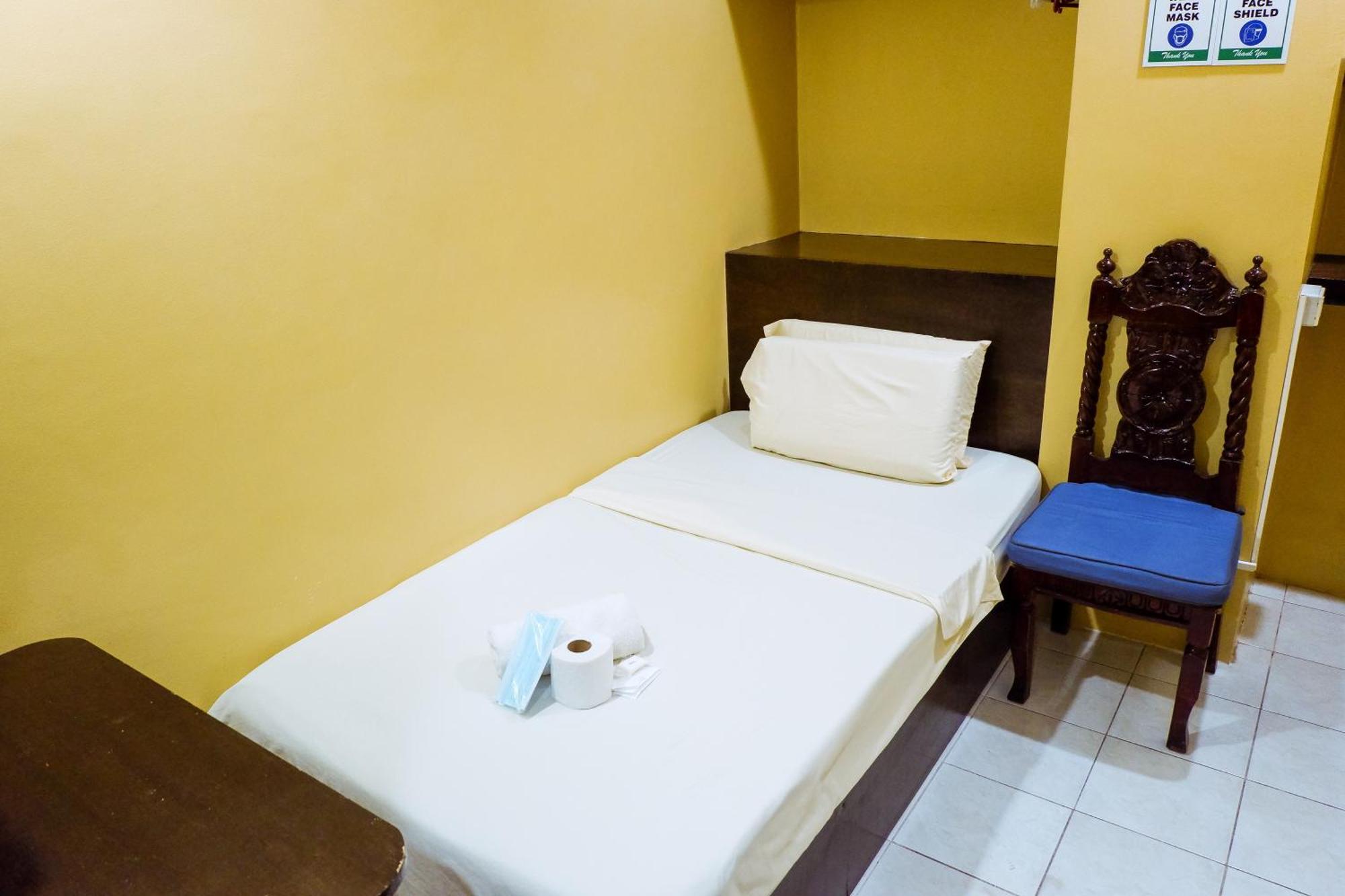 מנילה Hotel Juliano מראה חיצוני תמונה
