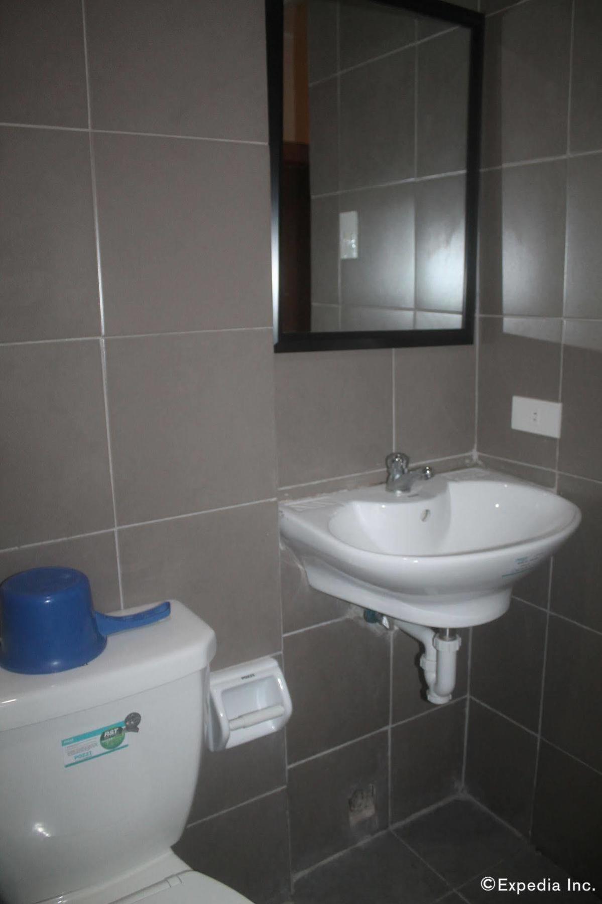 מנילה Hotel Juliano מראה חיצוני תמונה